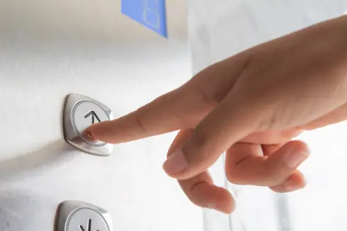 Ascensori di nuova generazione: tutte le caratteristiche da considerare