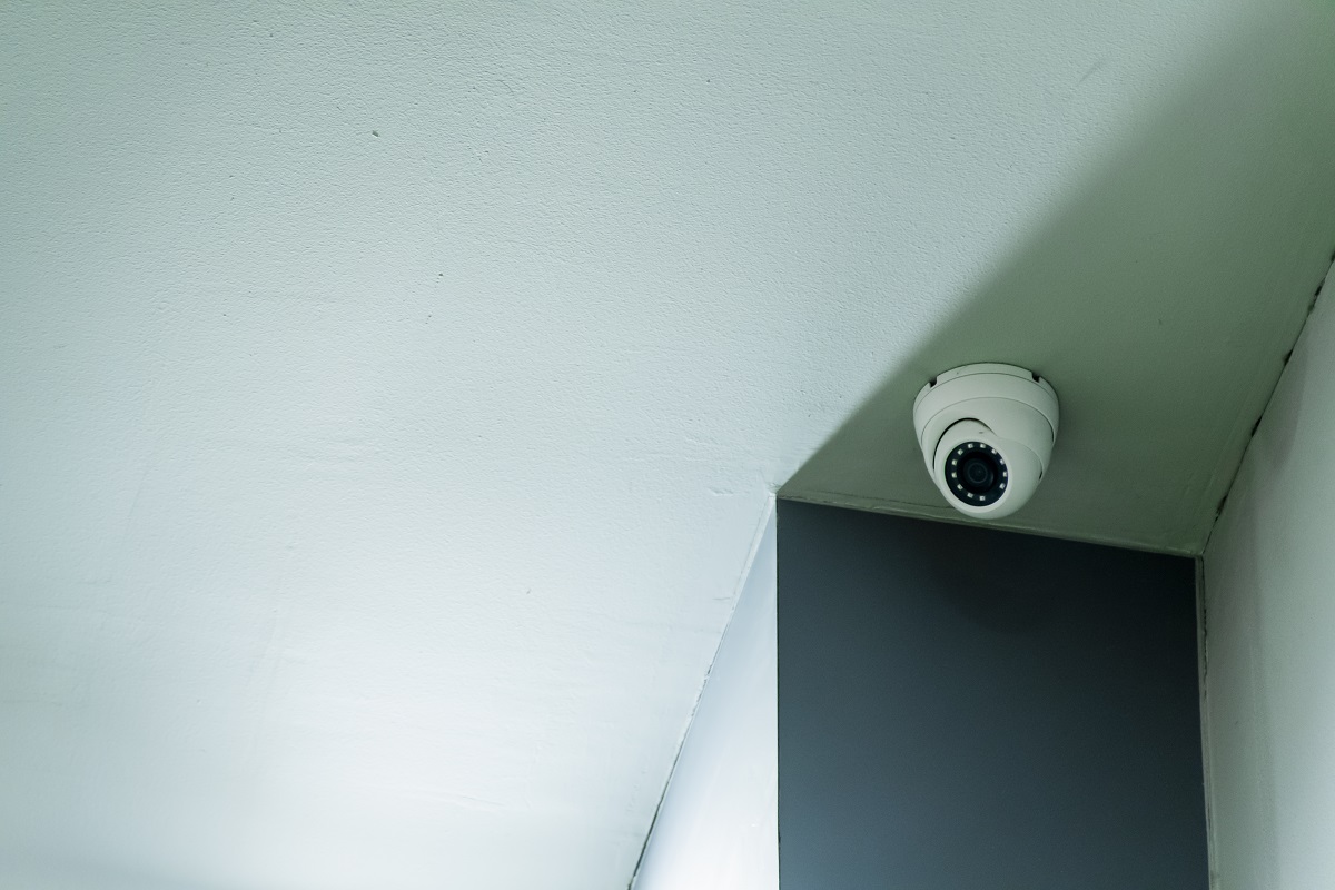 Allarme con filo a confronto con allarme wireless